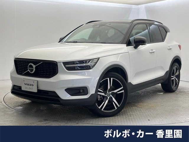 XC40B4 AWD Rデザイン 4WD