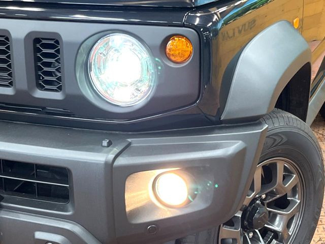 �yLED�w�b�h���C�g�z���V����ԑ��s�����ǍD�Ȏ��E���m�ۂ����S���ĉ^�]�ł��鍂�P�xLED�w�b�h���C�g�𑕔�!�_�����x�������A����d�͂��}�����Ă��܂��B