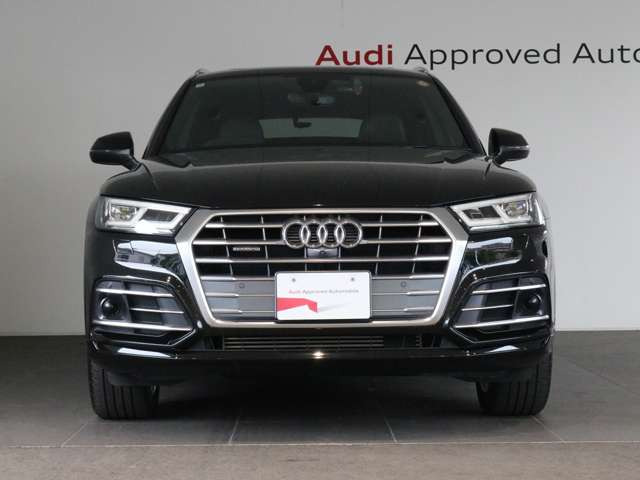 Q545 TFSI クワトロ スポーツ 4WD