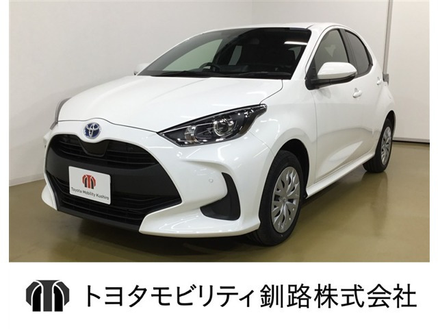 ヤリス1.5 ハイブリッド X E-Four 4WD