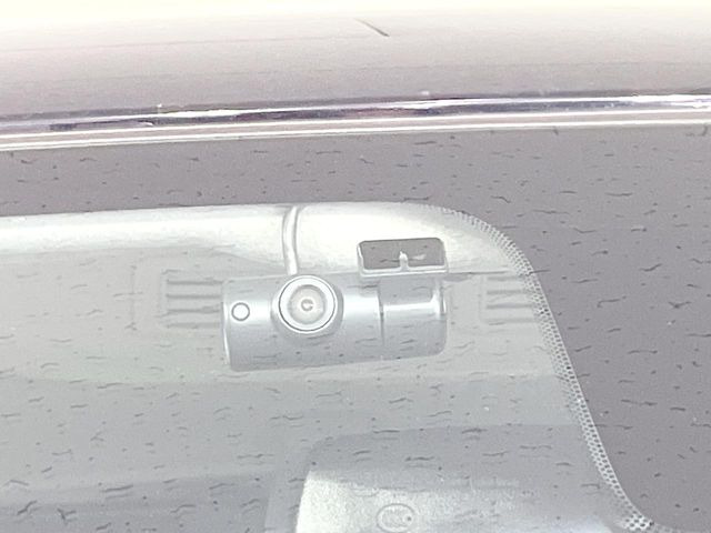 【ドライブレコーダー】ドライブレコーダー装備!走行中はもちろん、あおり運転や事故に遭遇した際、映像で記録し、万一のリスクに備えます。※記録用SDカードはお客様ご自身でご準備いただく必要があります。