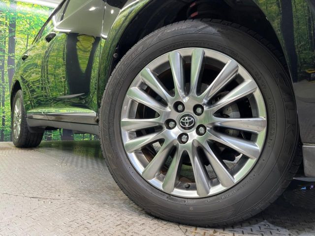 �y18�C���`�A���~�z�C�[���z�O�ςɃ}�b�`�����A���~�z�C�[���𑕒����Ă���܂��B�e��A���~�z�C�[����A�X�^�b�h���X�^�C�����戵�����Ă���܂��B���񂲑��k����������