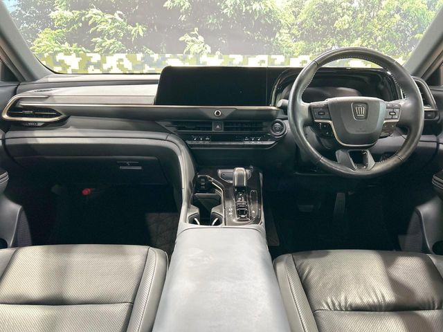 クラウンスポーツ2.5 Z E-Four 4WD