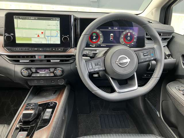 ノートオーラ1.2 G レザーエディション