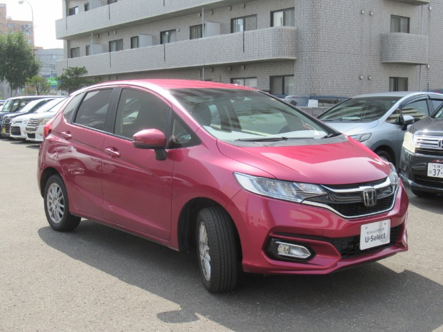フィット1.3 13G L ホンダセンシング 4WD