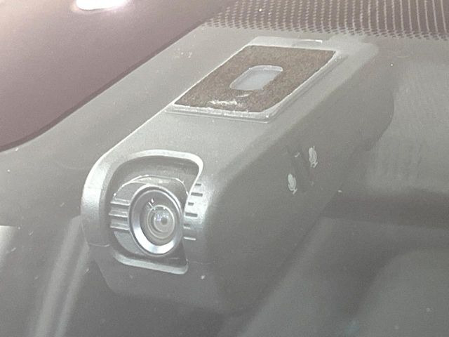 【ドライブレコーダー】ドライブレコーダー装備!走行中はもちろん、あおり運転や事故に遭遇した際、映像で記録し、万一のリスクに備えます。※記録用SDカードはお客様ご自身でご準備いただく必要があります。