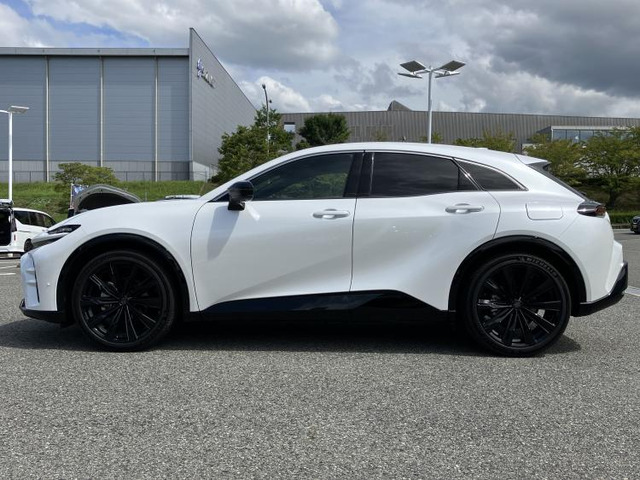 クラウンスポーツ2.5 Z E-Four 4WD