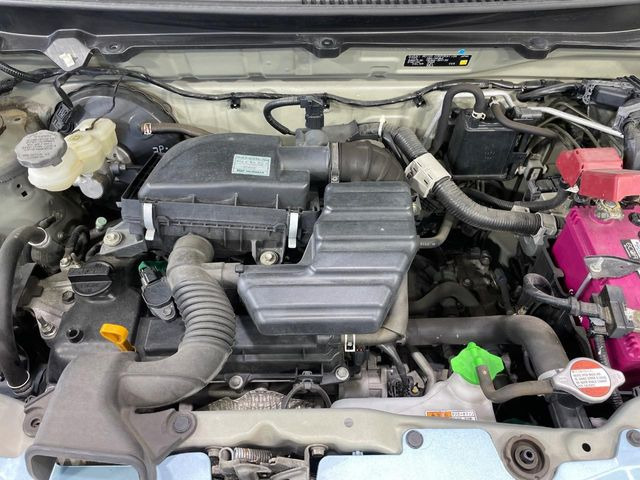 親切・丁寧な専門メカニックスタッフが応対!・車検・点検整備・事故等の修理などアフターサービスも安心。お車のカスタマイズもネクステージのサービススタッフまでご相談ください!