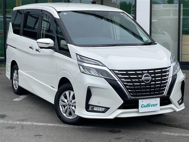 セレナ2.0 ハイウェイスターV 4WD