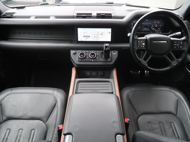 ディフェンダー110 X トロフィーエディション 3.0L D300 ディーゼル 4WD