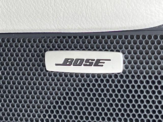 �yBOSE�T�E���h�V�X�e���z���[�J�[�I�v�V�����̍��i�ʃT�E���h�V�X�e���𓋍ځB��p�̃`���[�j���O���{���ꂽ�召�l�X�ȃX�s�[�J�[����ǎ��ȃT�E���h���t�ł��A�Տꊴ���ӂ�鉹����Ԃ����o���܂��B