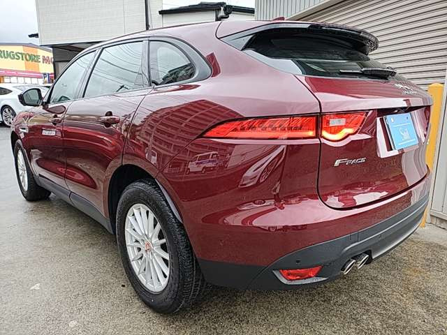 Fペイス20d ピュア 4WD