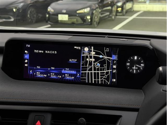 UX250h エレガント ブラック