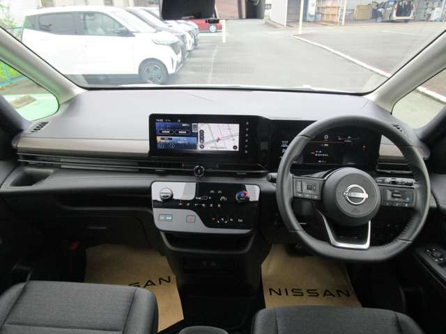 セレナ1.4 e-POWER ハイウェイスターV