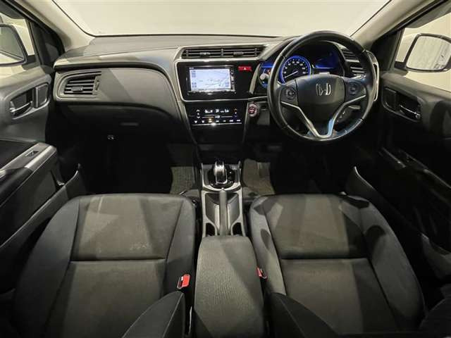 グレイス1.5 ハイブリッド LX