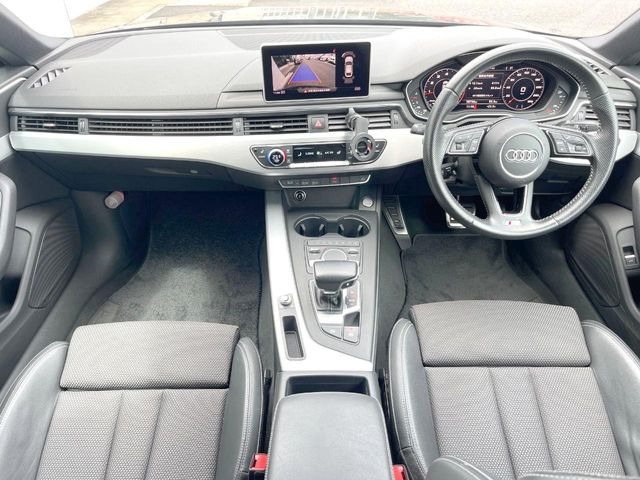 A5スポーツバック2.0 TFSI スポーツ