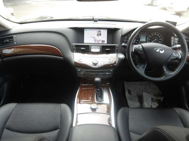 フーガ3.7 370GT FOUR 4WD