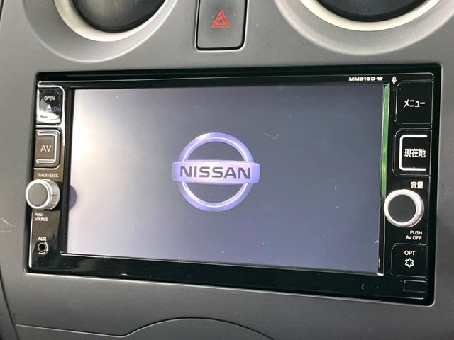 【純正ナビ】人気の純正ナビを装備。オーディオ機能も充実しており、Bluetooth接続すればお持ちのスマホやMP3プレイヤーの音楽を再生可能!毎日の運転がさらに楽しくなります!!