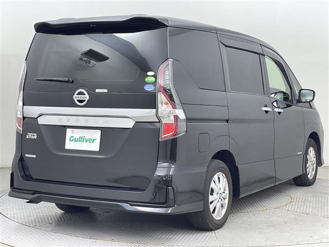 セレナ2.0 ハイウェイスターV 4WD