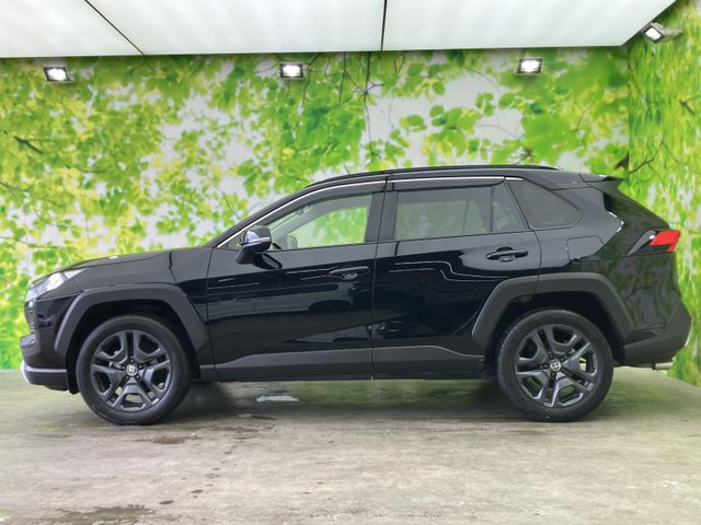 RAV42.0 アドベンチャー 4WD