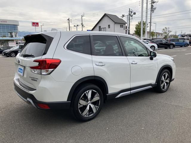 フォレスター2.0 アドバンス 4WD