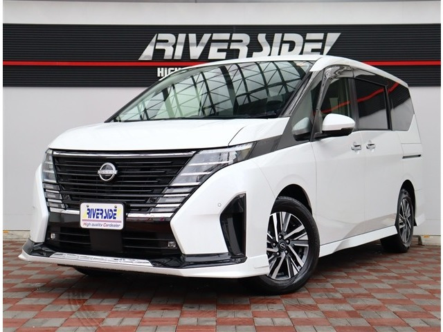 セレナ1.4 e-POWER ハイウェイスターV
