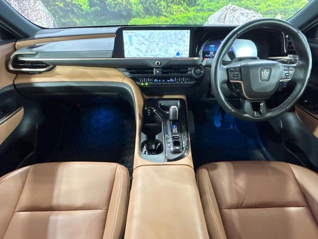 クラウンスポーツ2.5 Z E-Four 4WD