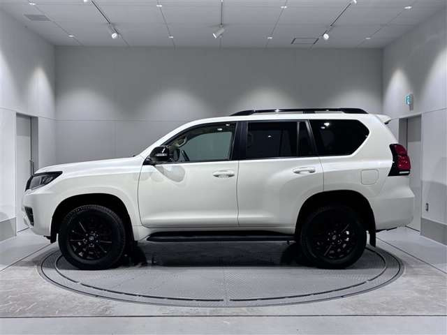 ランドクルーザープラド2.7 TX Lパッケージ マットブラック エディション 4WD