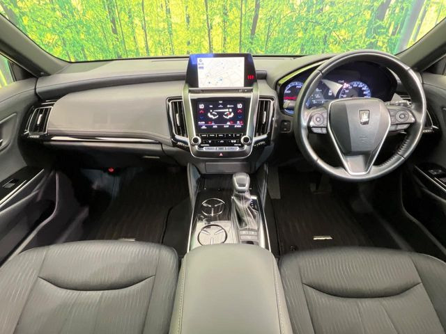 クラウンハイブリッド 2.5 S Four 4WD