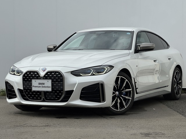 4シリーズグランクーペM440i xドライブ 4WD
