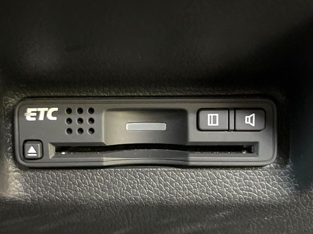 【ETC】高速道路の料金所をストレスなく通過!話題のスポットやサービスエリアに多い「スマートIC」利用時は必須のアイテムです。当店でセットアップを実施、ご納車当日からすぐにご利用いただけます!