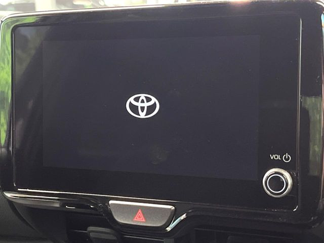 �y8�C���` �f�B�X�v���C�I�[�f�B�I�z���ʂ̃f�B�X�v���C��AppleCarPlay��AndroidAuto�����p�\�B�傫�ȉ�ʂŃX�}�z�i�r�A�v���������p���������܂���