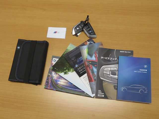 3シリーズツーリング318i Mスポーツ エディション シャドー