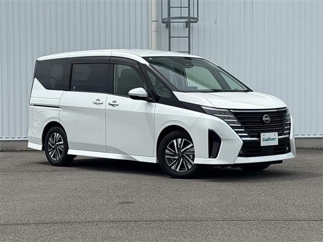 セレナ1.4 e-POWER ハイウェイスターV
