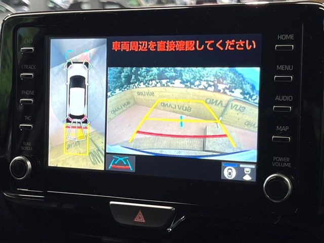 【パノラミックビューモニター】専用のカメラにより、上から見下ろしたような視点で360度クルマの周囲を確認することができます☆死角部分も確認しやすく、狭い場所での切り返しや駐車もスムーズに行えます。