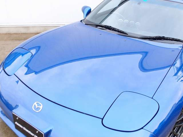 �l�C��RX-7�^�C�vRS�̓���!�C�����̖������f�����x�[�X�ɃJ�X�^�����{���AHKS�ԍ����AADVAN��RS18AW�AR�}�W�b�N�}�t���[�AHKS�u���[�I�t�Ȃǂ̍��z�p�[�c��HDD�n�f�W�i�r������