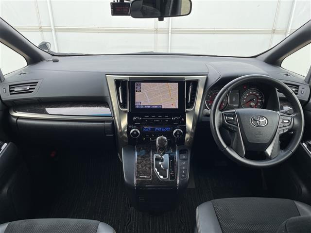 ヴェルファイア2.5 Z ゴールデンアイズII 4WD