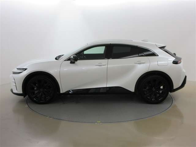 クラウンスポーツ2.5 Z E-Four 4WD