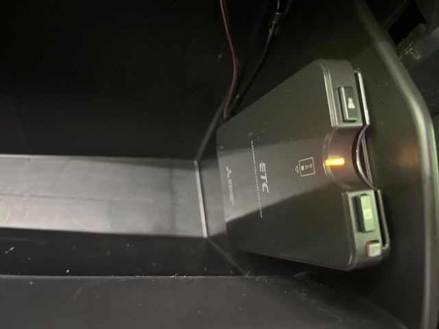 【ETC】高速道路の料金所をストレスなく通過!話題のスポットやサービスエリアに多い「スマートIC」利用時は必須のアイテムです。当店でセットアップを実施、ご納車当日からすぐにご利用いただけます!