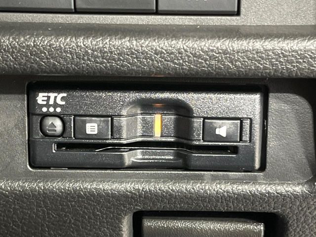 【ETC】高速道路の料金所をストレスなく通過!話題のスポットやサービスエリアに多い「スマートIC」利用時は必須のアイテムです。当店でセットアップを実施、ご納車当日からすぐにご利用いただけます!