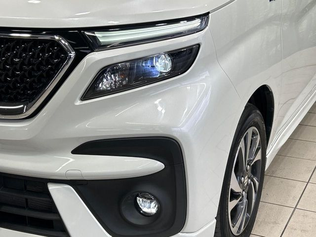 �yLED�w�b�h���C�g�z���V����ԑ��s�����ǍD�Ȏ��E���m�ۂ����S���ĉ^�]�ł��鍂�P�xLED�w�b�h���C�g�𑕔�!�_�����x�������A����d�͂��}�����Ă��܂��B