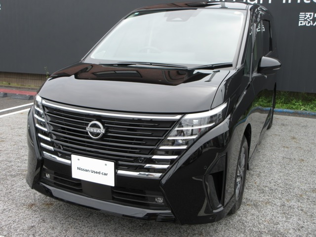セレナ1.4 e-4ORCE ハイウェイスターV 4WD