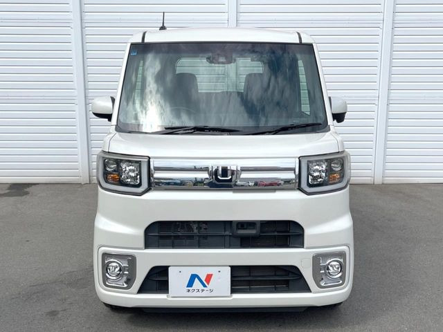 弊社では、全車『修復歴なし』のお車のみ取り扱っております。専任バイヤーによる厳選した仕入れの後、入庫後の車両チェックを行い、ネクステージが認定した高品質な中古車をご提供しております。