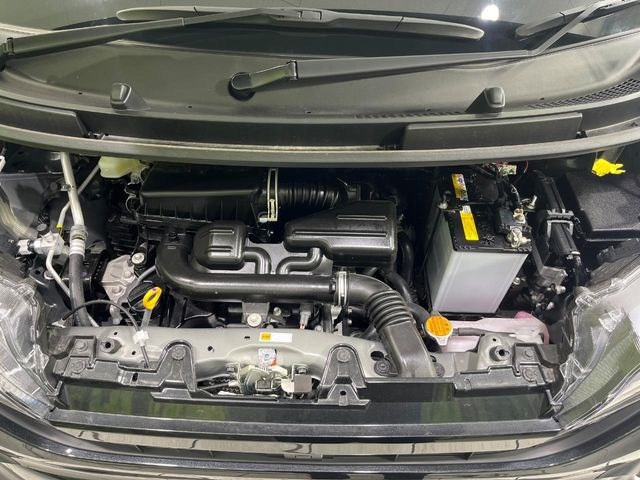 親切・丁寧な専門メカニックスタッフが応対!・車検・点検整備・事故等の修理などアフターサービスも安心。お車のカスタマイズもネクステージのサービススタッフまでご相談ください!