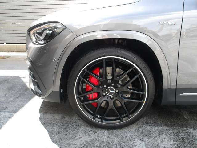 GLAクラスAMG GLA45 S 4マチックプラス 4WD