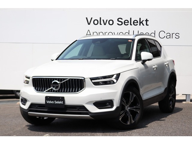 XC40B4 AWD インスクリプション 4WD