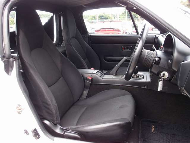 人気のBRIDE製やRECARO製などのスポーツシートもお得な金額にてお取り付け可能です。フルバケットシートからセミバケットシートまで、お気軽に047-492-4000までお問い合わせ下さいませ