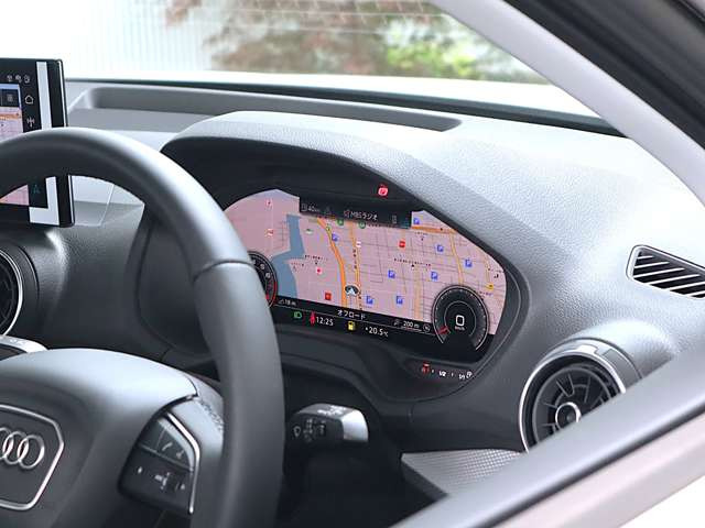 Q235 TFSI アドバンスド