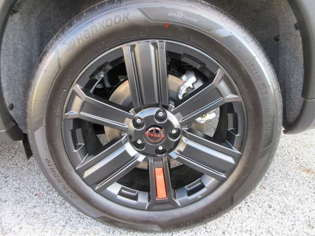 エクストレイル1.5 ロック クリーク e-4ORCE 4WD