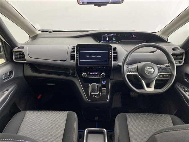 セレナ1.2 e-POWER ハイウェイスターV